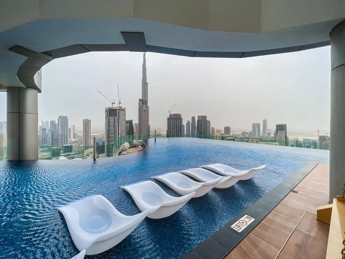 High-Rise | 3 Bed Paramount Midtown | Burj View — Business Bay, Dubai