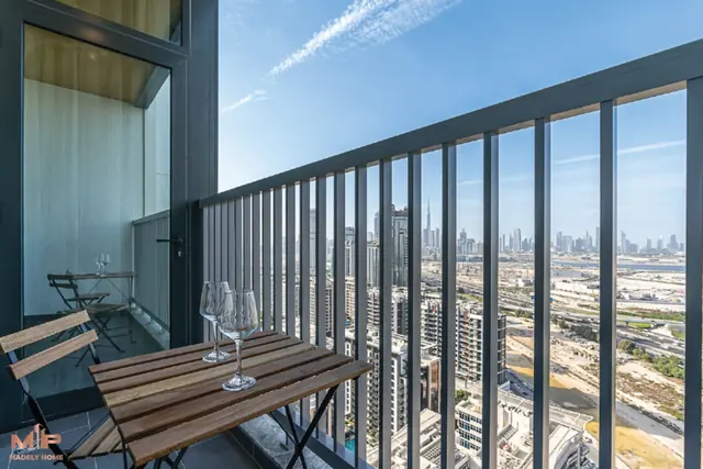 Elegant 1BR Waterfront Living | The Crest Tower B photo 2