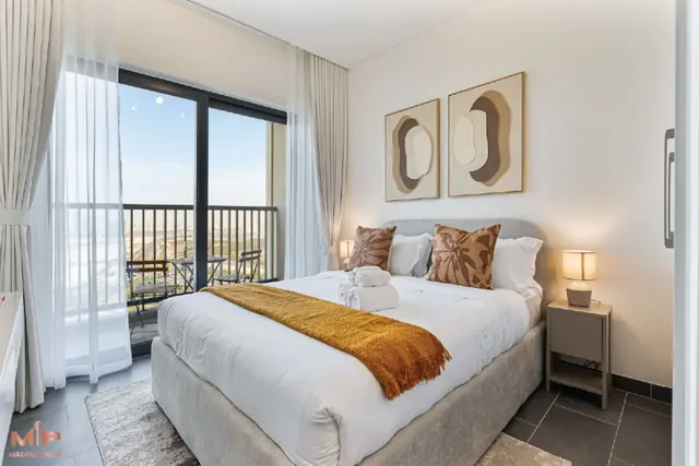 Elegant 1BR Waterfront Living | The Crest Tower B photo 3