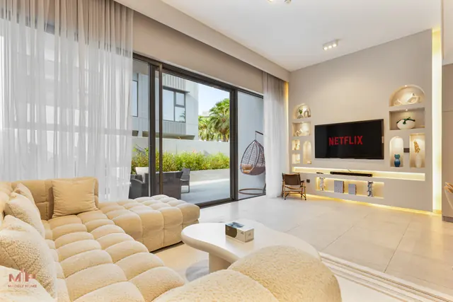 Spacious | 4 Bed Villa | Private Pool | Meydan photo 2